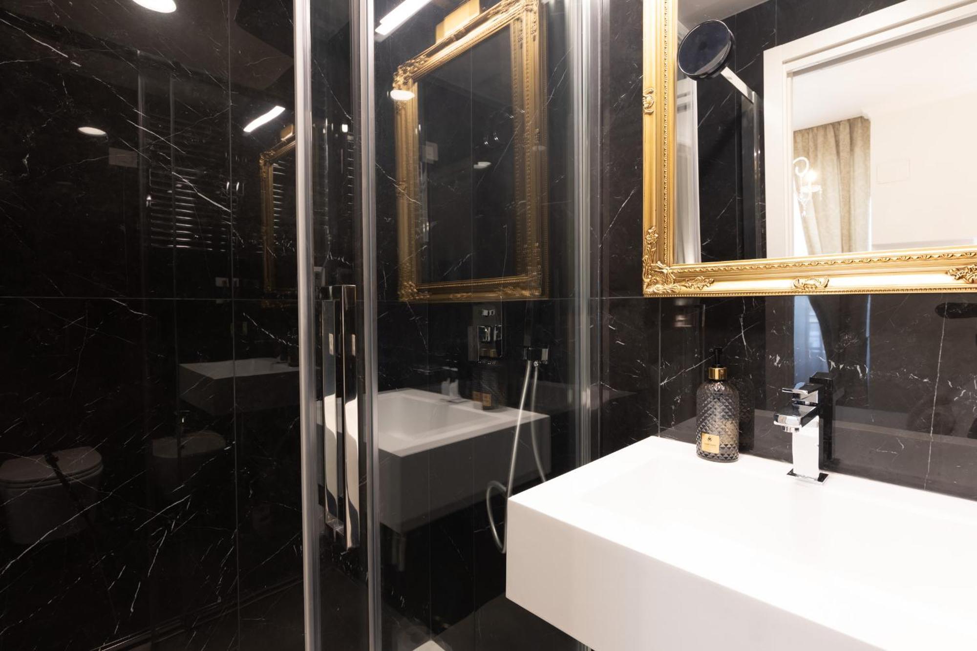 De Vince Suites - Luxury Rooms - Roma Termini المظهر الخارجي الصورة